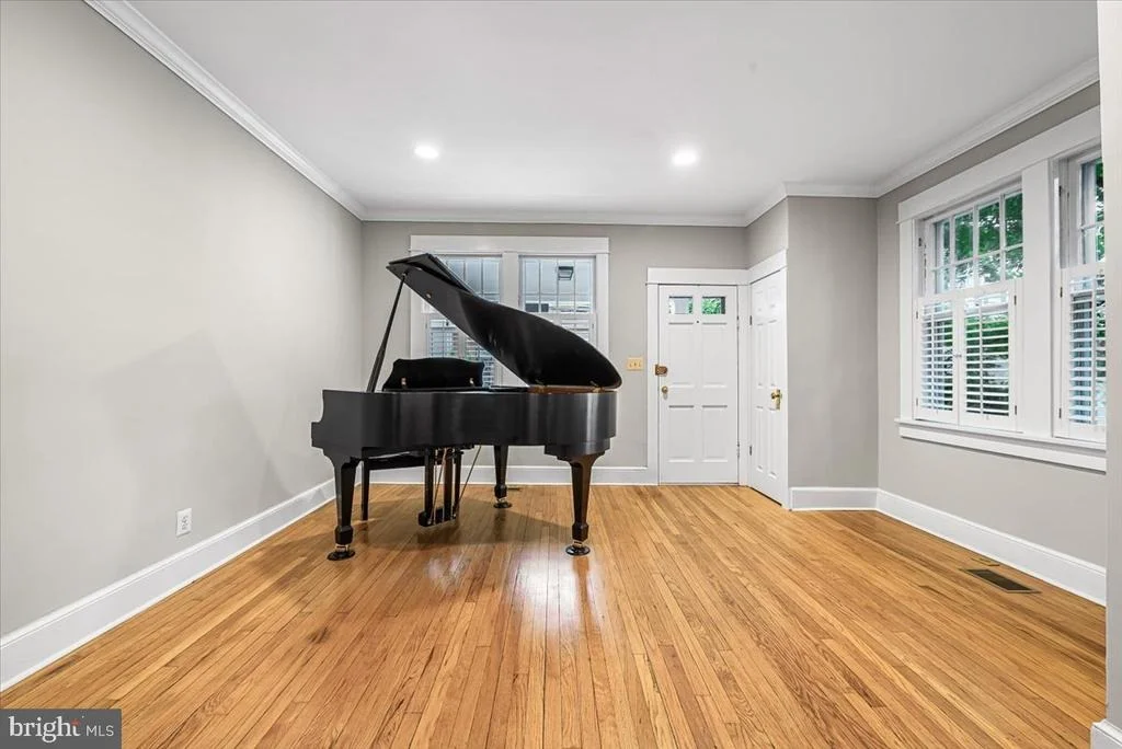 Photo of 4651 Q STREET NW