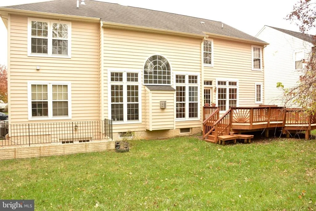 Photo of 2432 NICOL CIRCLE