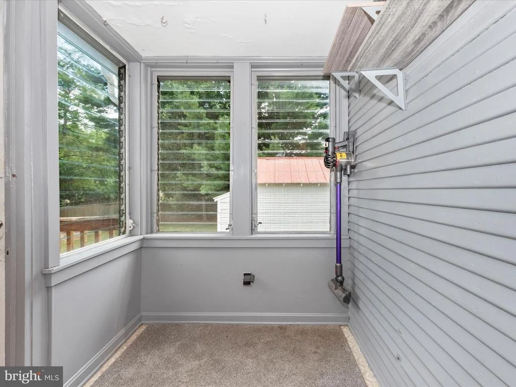 Photo of 405 CARROLL AVENUE