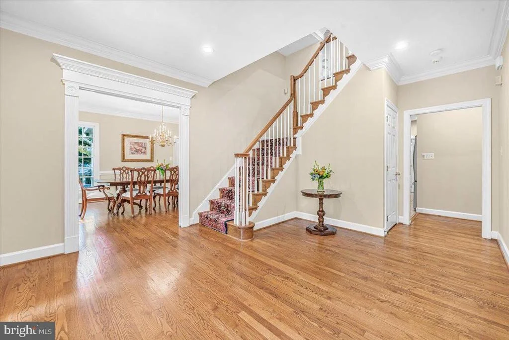 Photo of 6807 MEADOW LANE