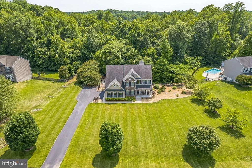 Photo of 2058 BAYTHORNE ROAD