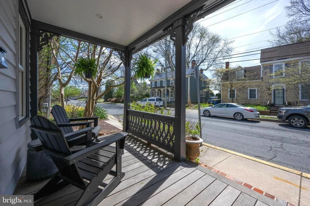 Photo of 211 W 4TH STREET