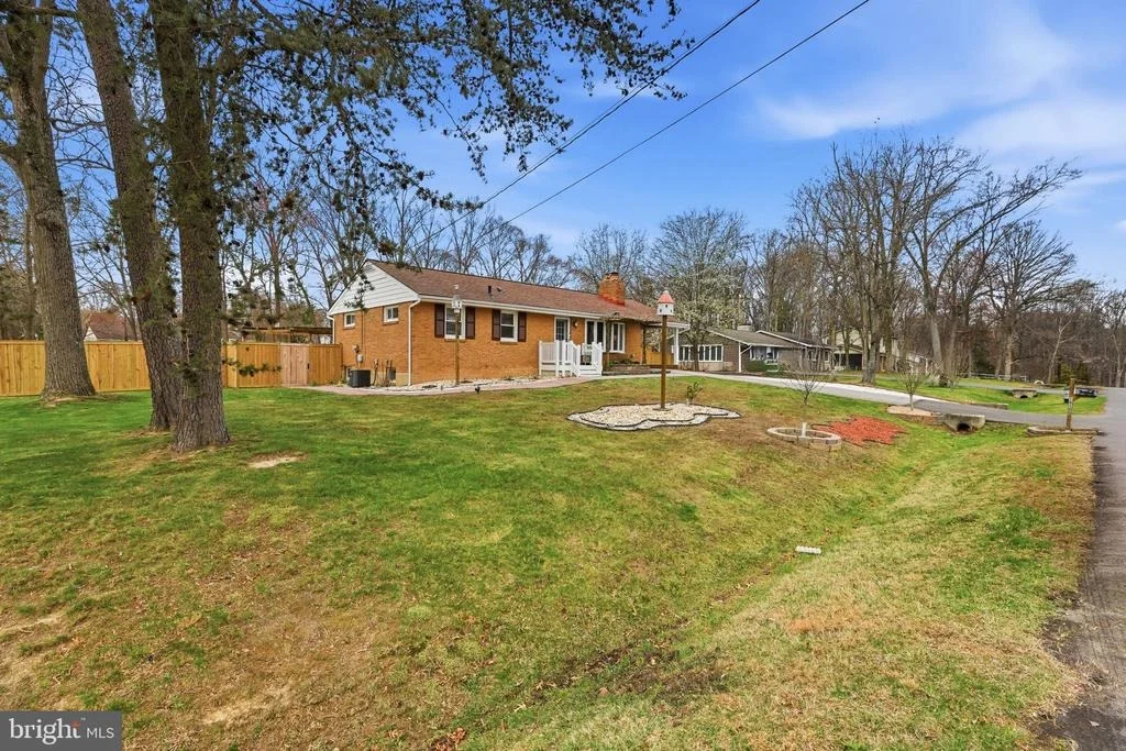 Photo of 16100 MALCOLM DRIVE