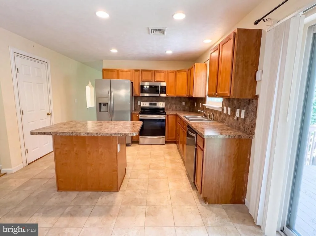 Photo of 814 CLEARVIEW DRIVE