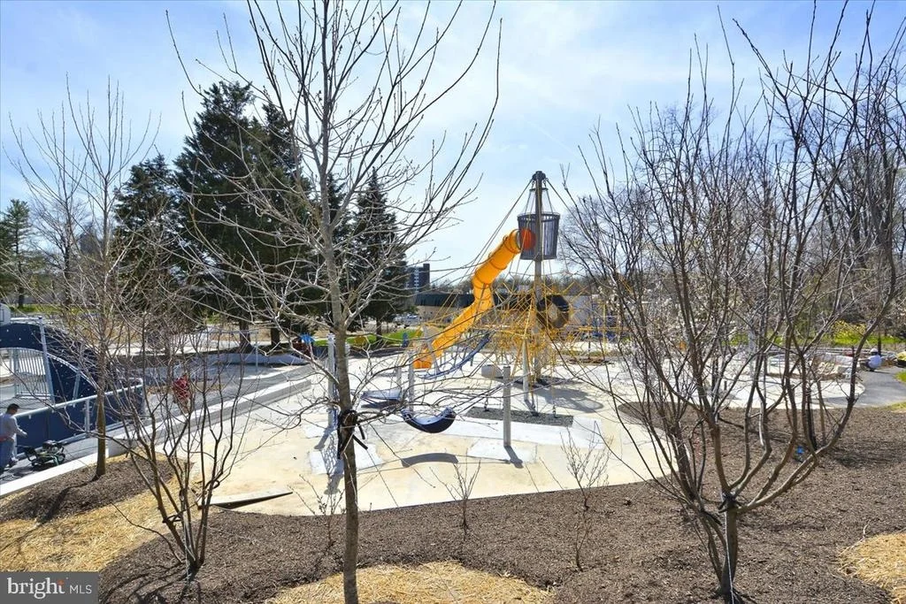 Photo of 1105 LAMBERTON DRIVE