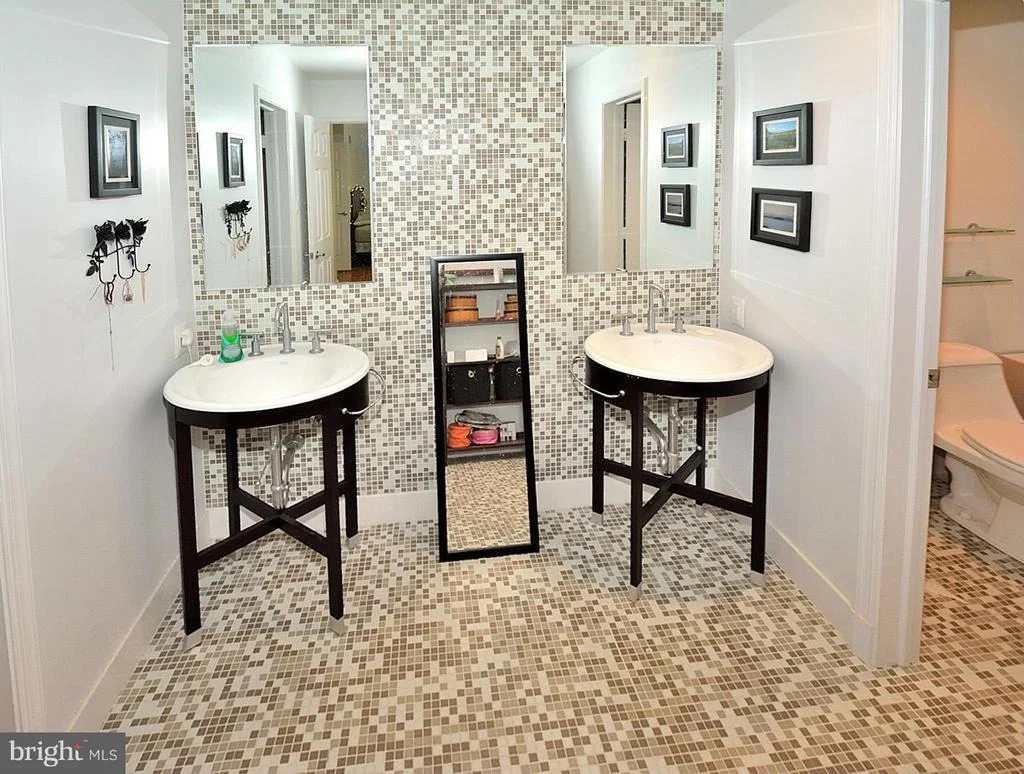 Photo of 6281 DUNAWAY COURT