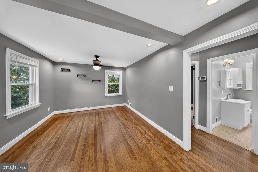 Photo of 2712 NEWTON STREET