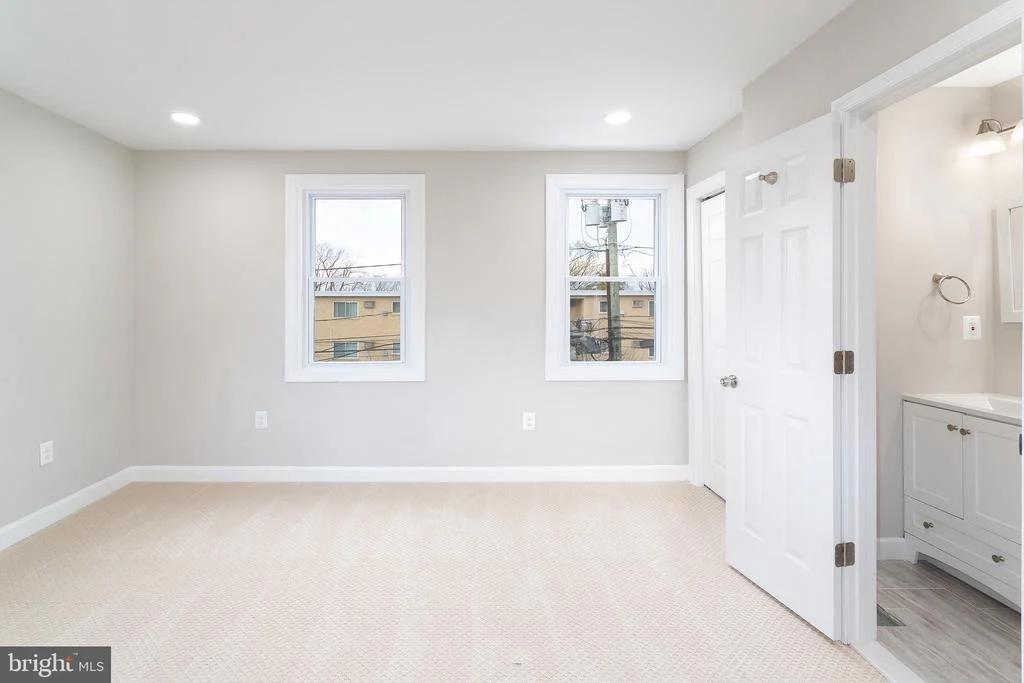 Photo of 4617 HILLSIDE ROAD SE