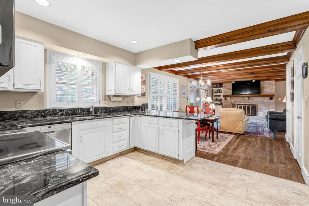 Photo of 9344 MOUNT VERNON CIRCLE