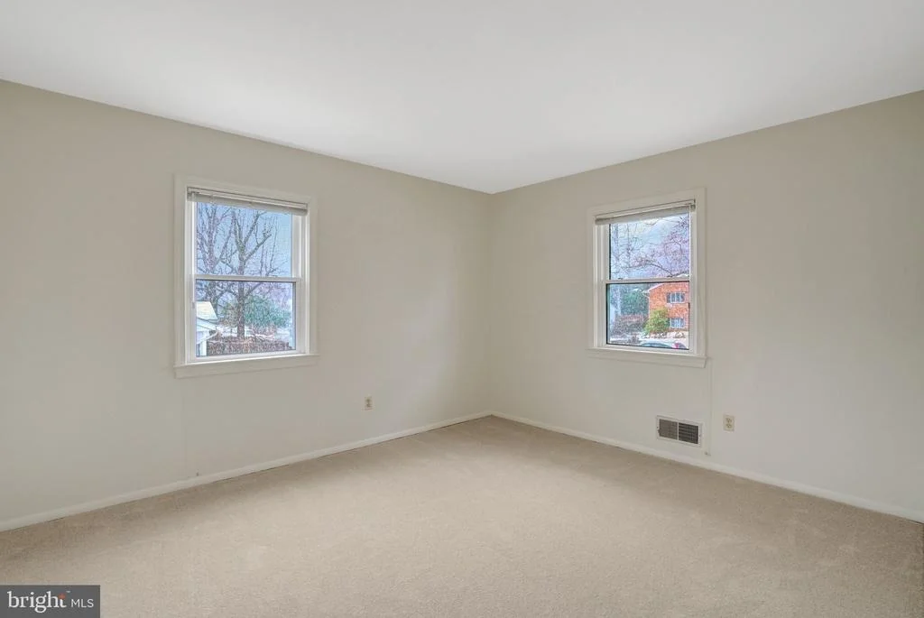 Photo of 5417 JULIET STREET