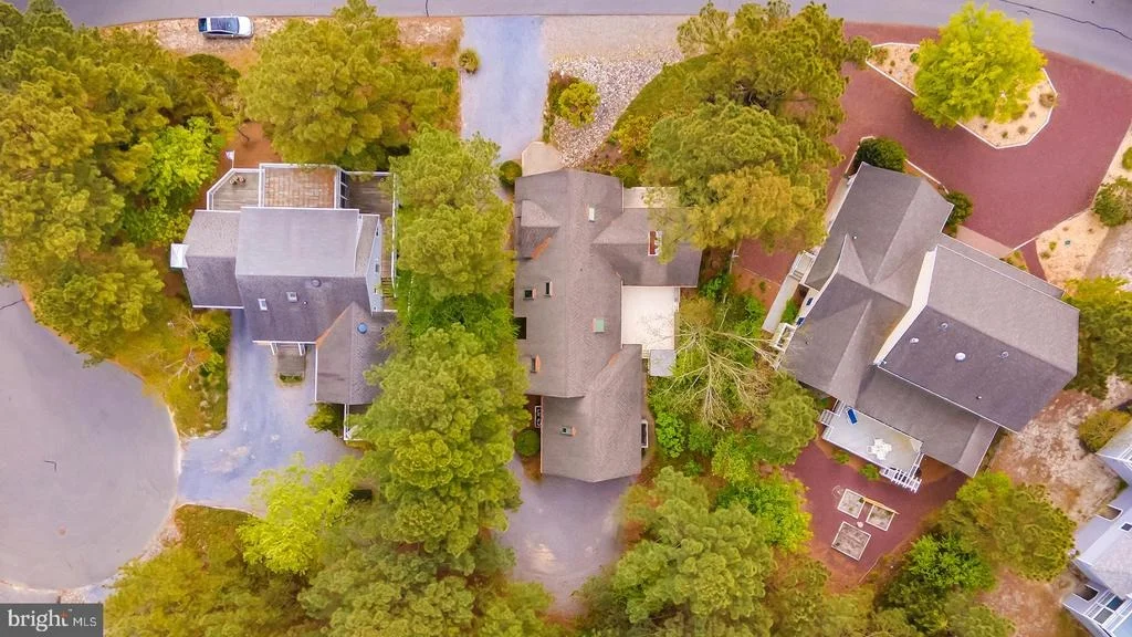 Photo of 208 POND VIEW DRIVE