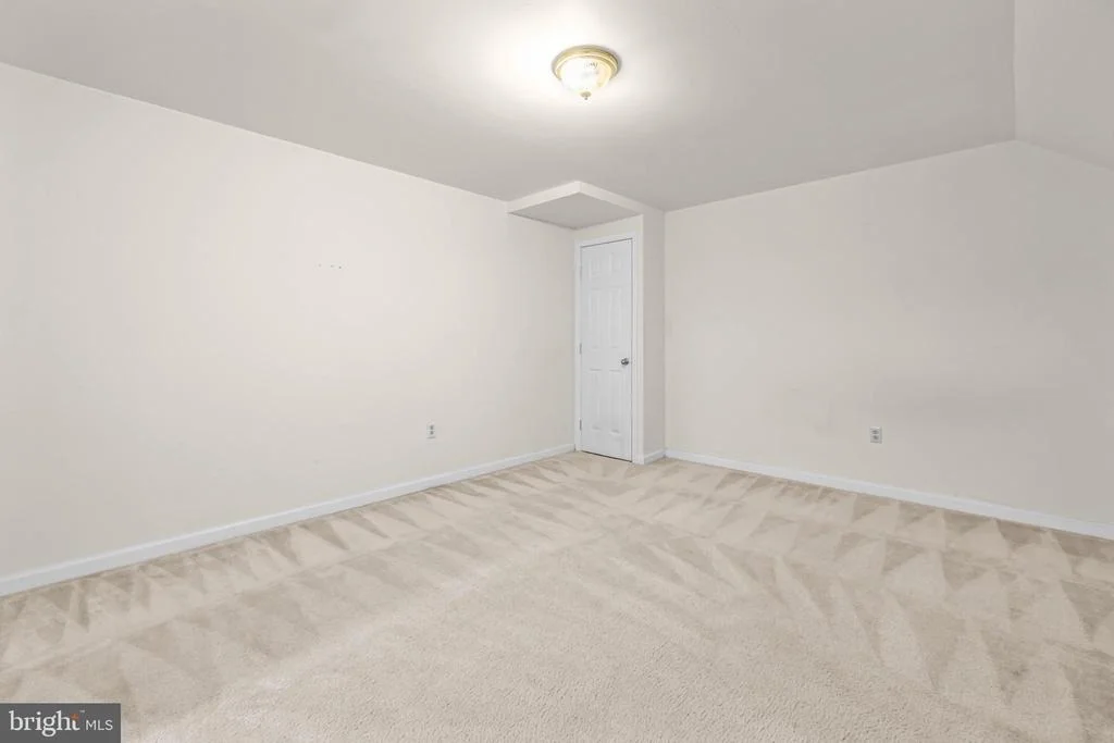Photo of 8008 WASHINGTON DRIVE