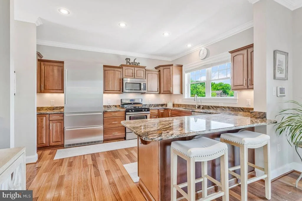 Photo of 3300 SHORE DRIVE