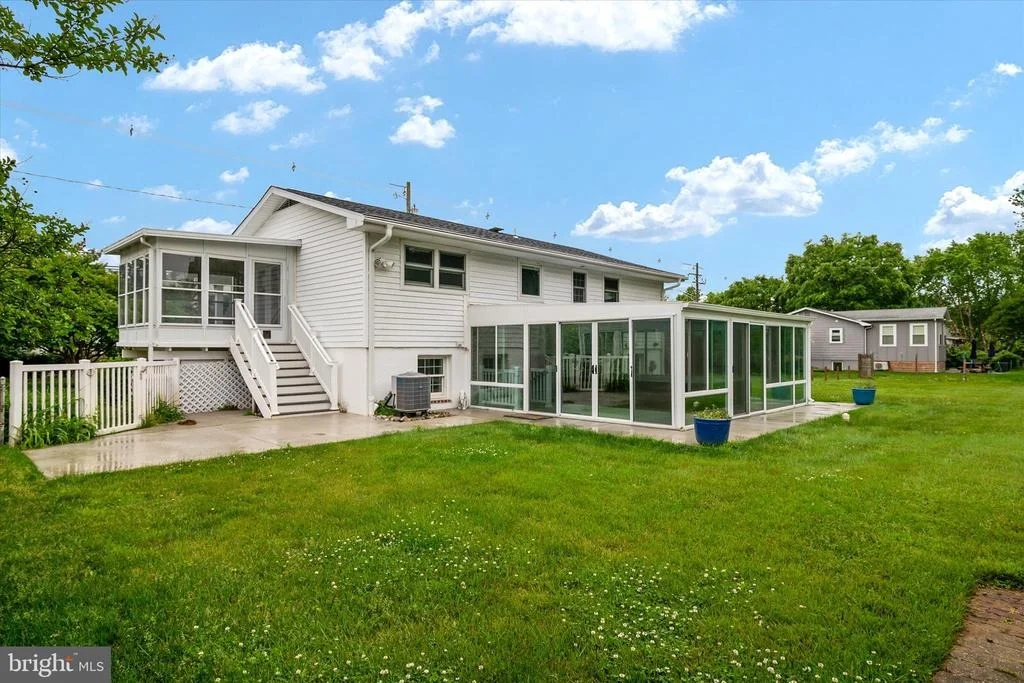 Photo of 100 CARROLL DRIVE