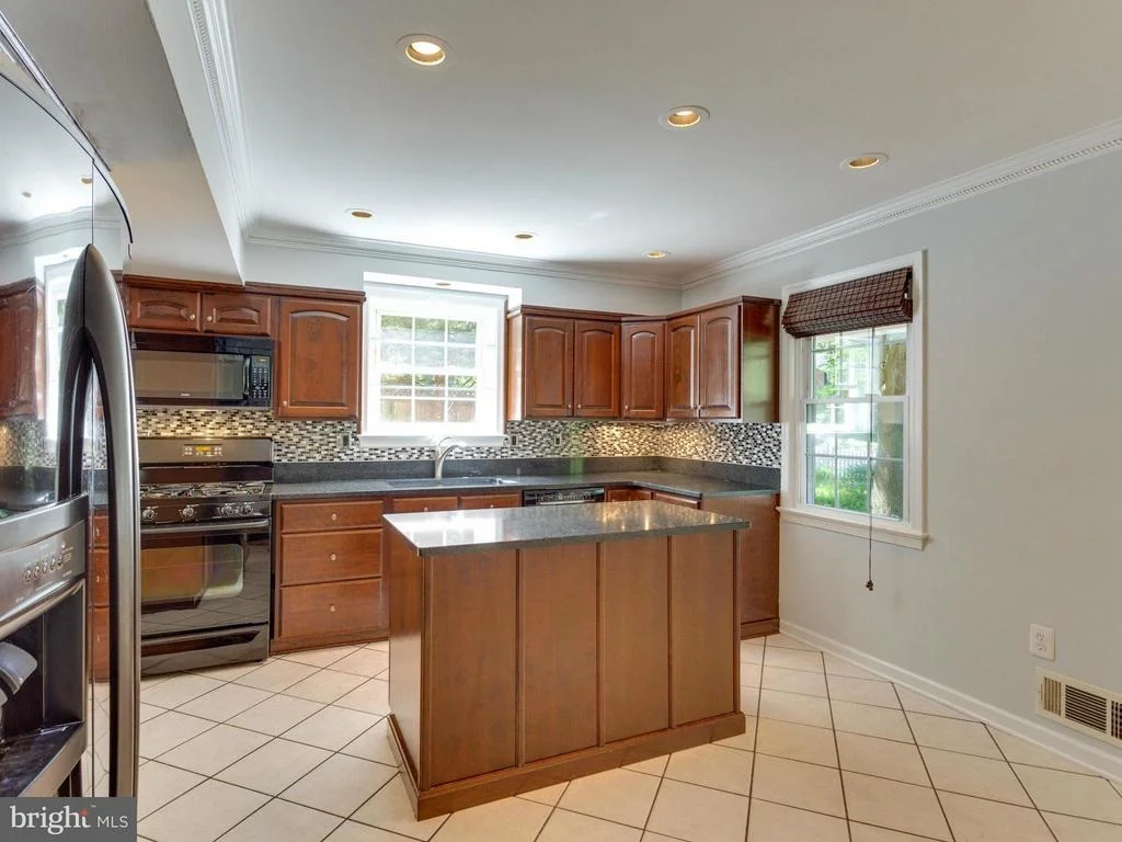 Photo of 8932 STARK ROAD
