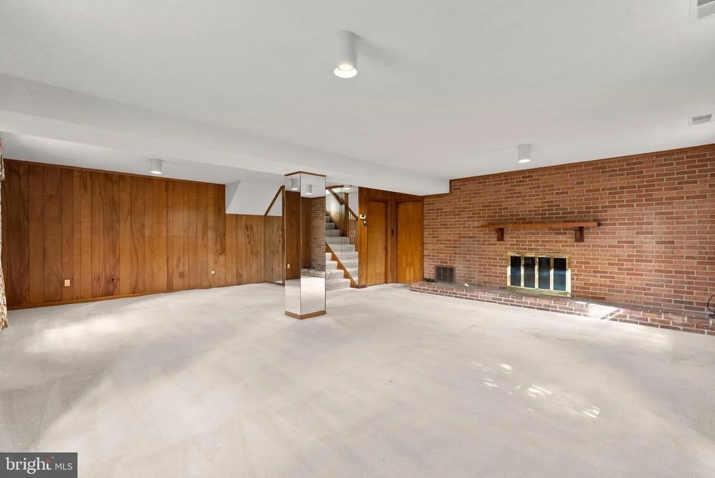 Photo of 1000 ASHLAND DRIVE