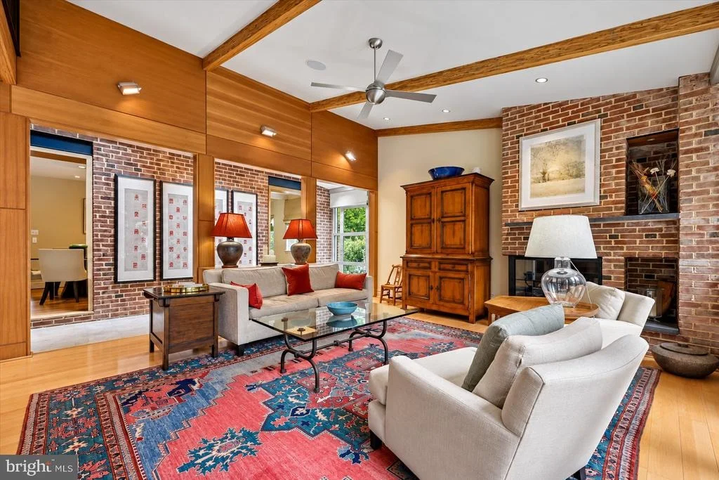 Photo of 1212 WOODSIDE PARKWAY