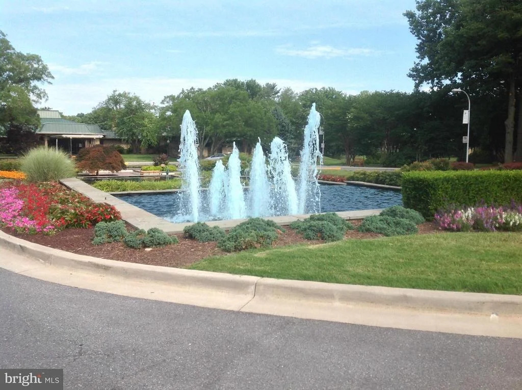 Photo of Unit 1621 at 15101 INTERLACHEN DRIVE