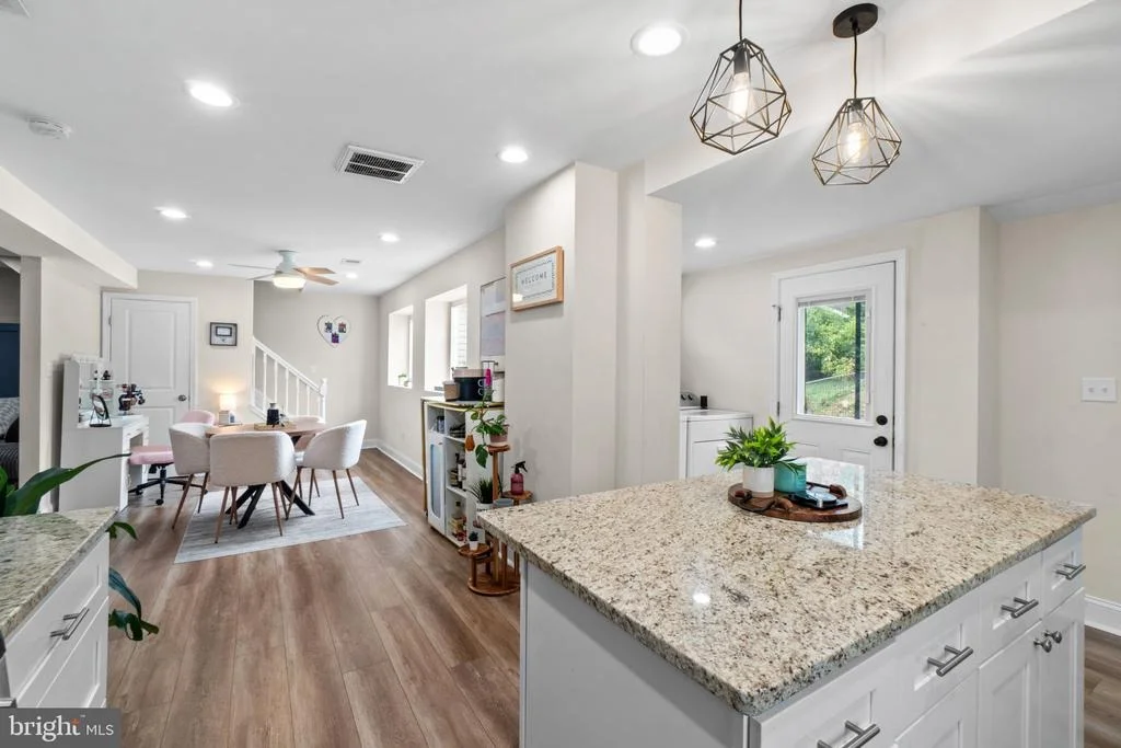 Photo of 610 MEADOW ROAD