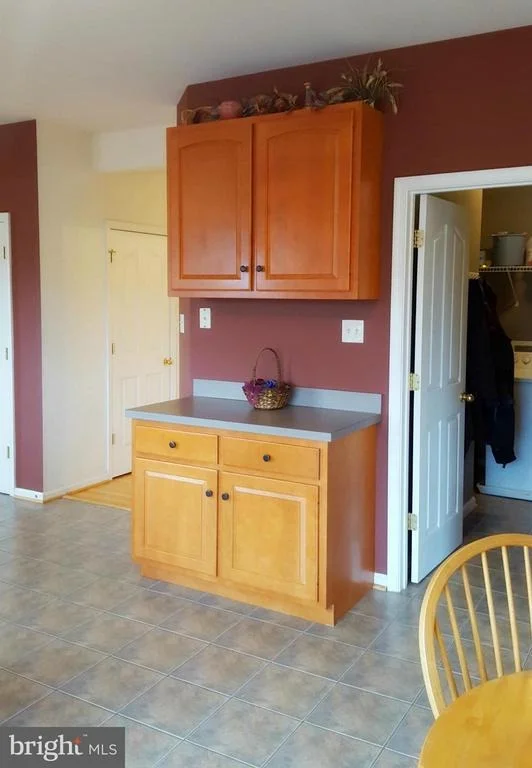 Photo of 1737 CASTLE ROCK ROAD