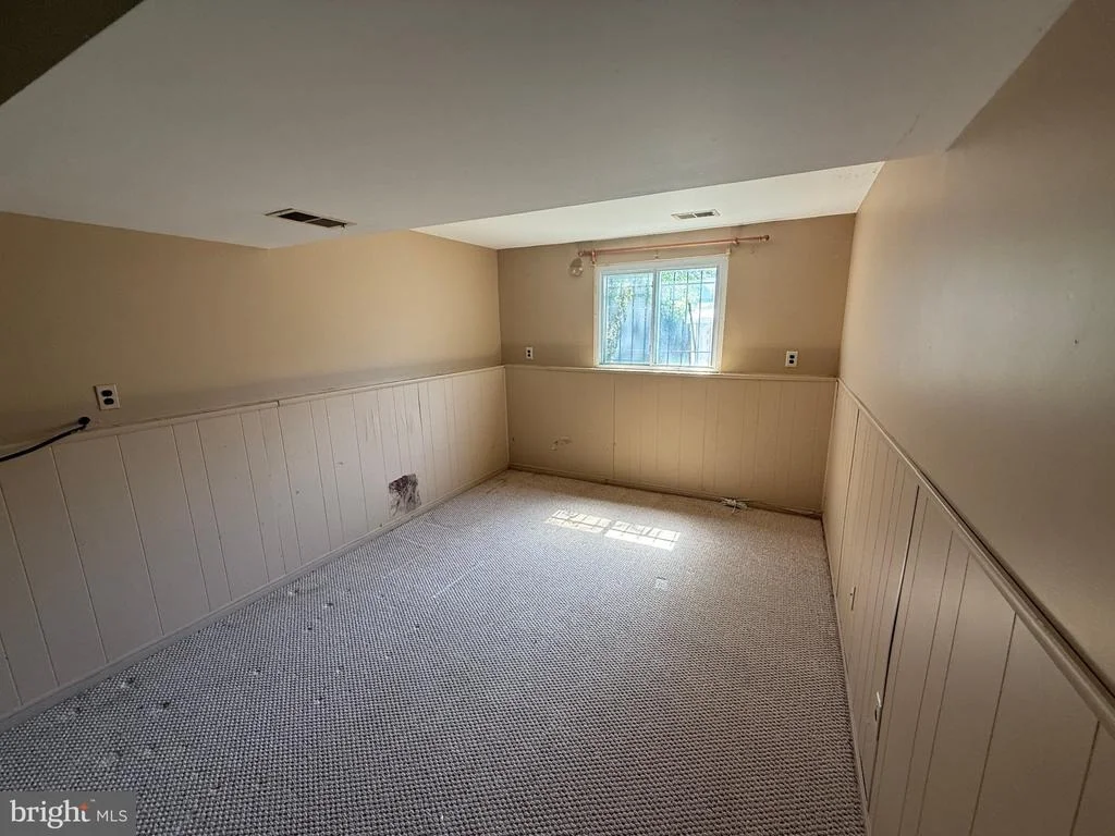 Photo of 6205 PLUM WAY