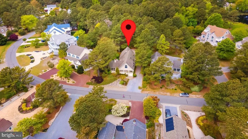 Photo of 208 POND VIEW DRIVE