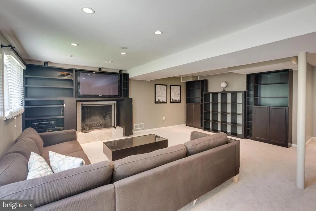 Photo of 6924 VANCOUVER ROAD