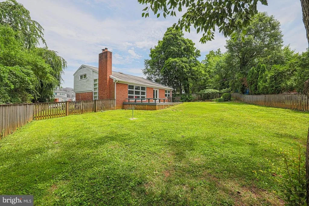 Photo of 6306 SHELRICK DRIVE