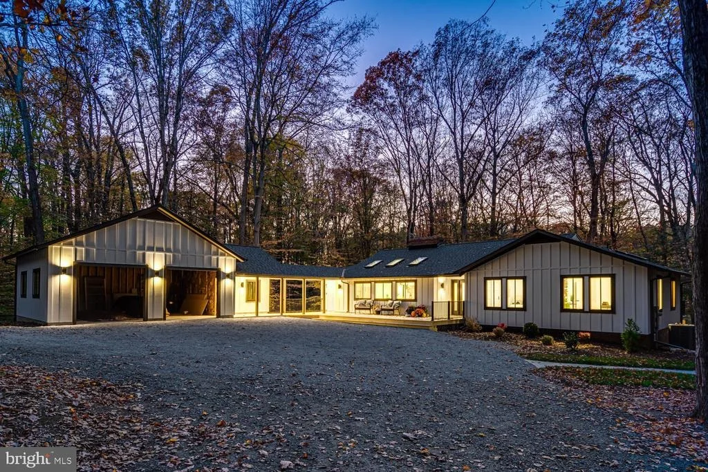 Photo of 108 INTERPROMONTORY ROAD