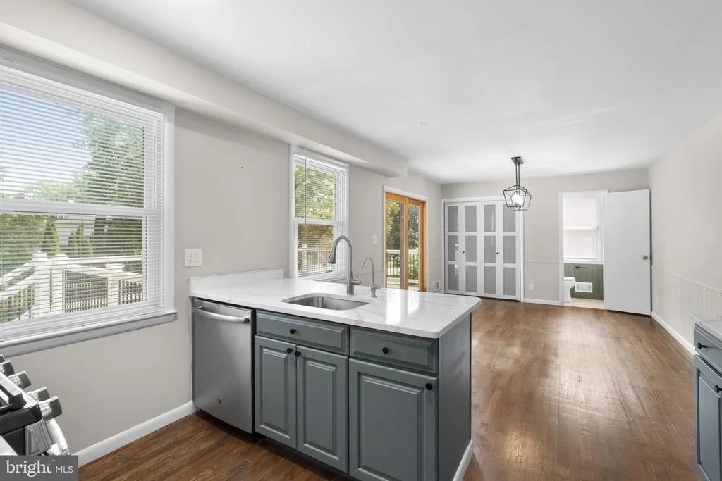 Photo of 1024 BOSLEY ROAD