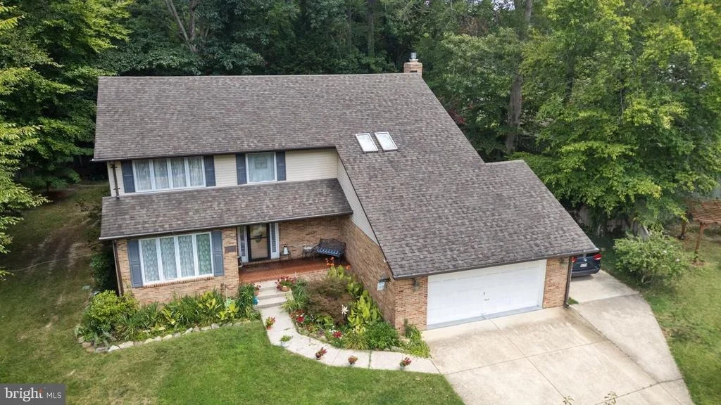 Photo of 100 ORIOLE LANE