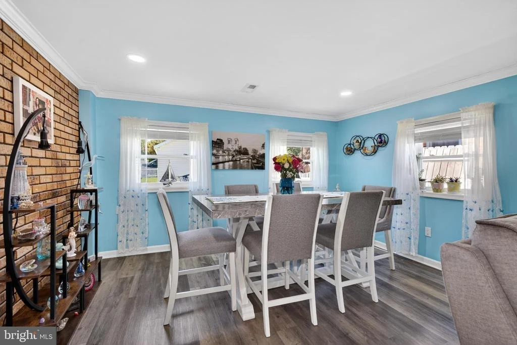 Photo of 6704 RIVER DRIVE ROAD