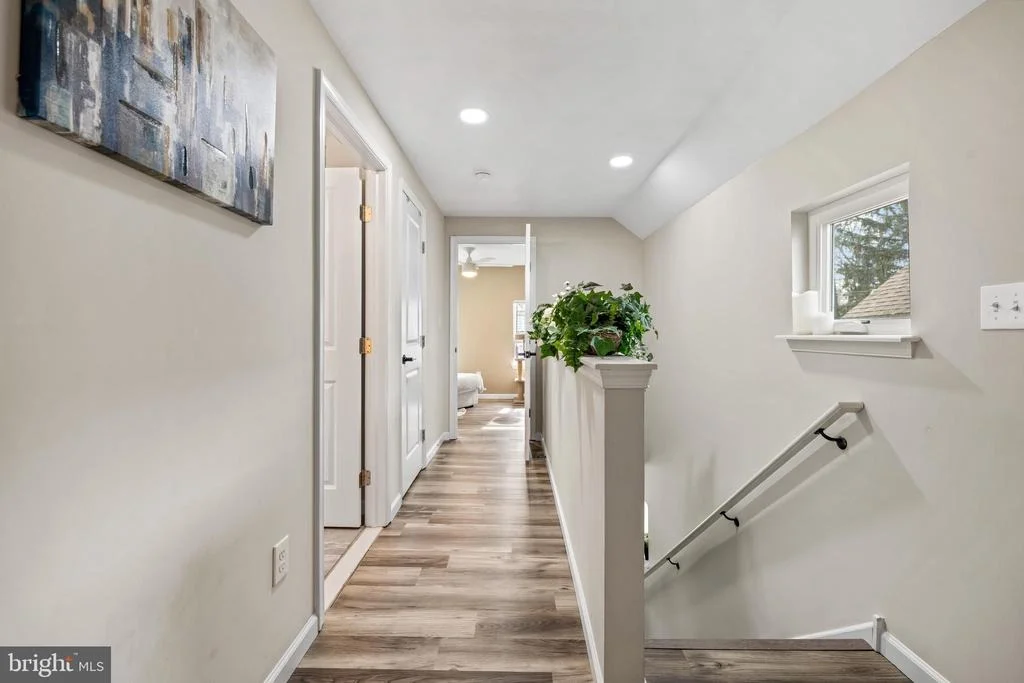 Photo of 215 BOULEVARD AVENUE
