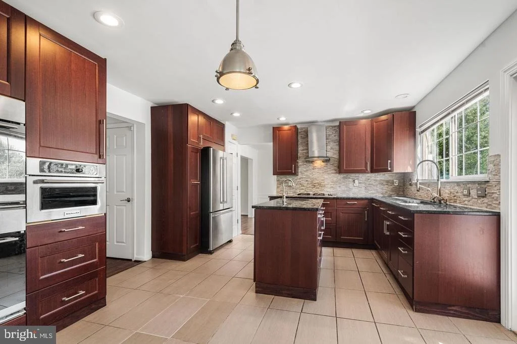 Photo of 20379 SNOWPOINT PLACE