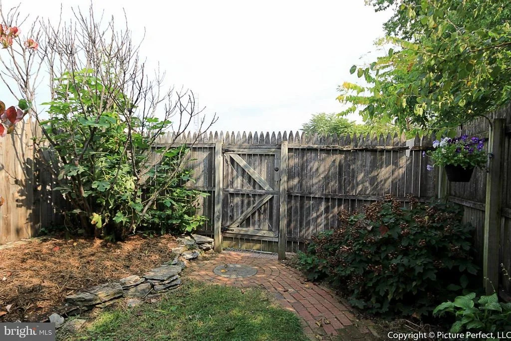 Photo of 10 WISNER STREET N
