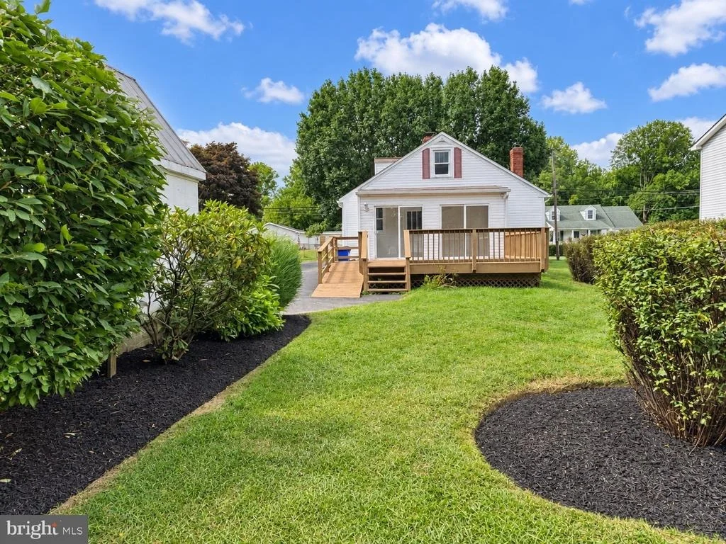 Photo of 8921 YELLOW SPRINGS ROAD