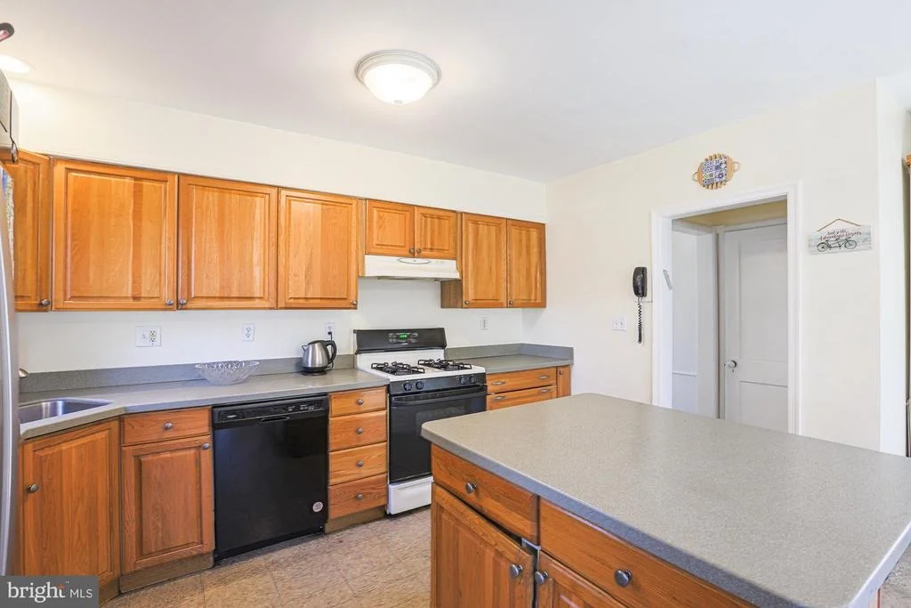 Photo of 2600 TANEY ROAD
