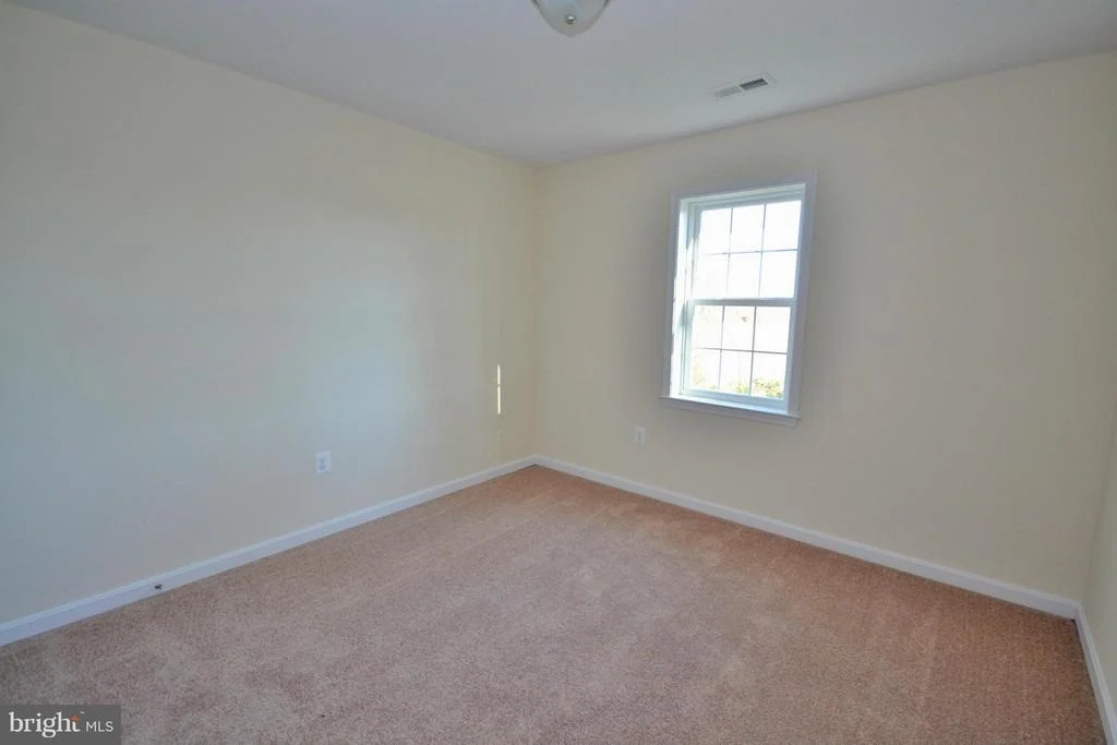 Photo of 628 LATANE DRIVE