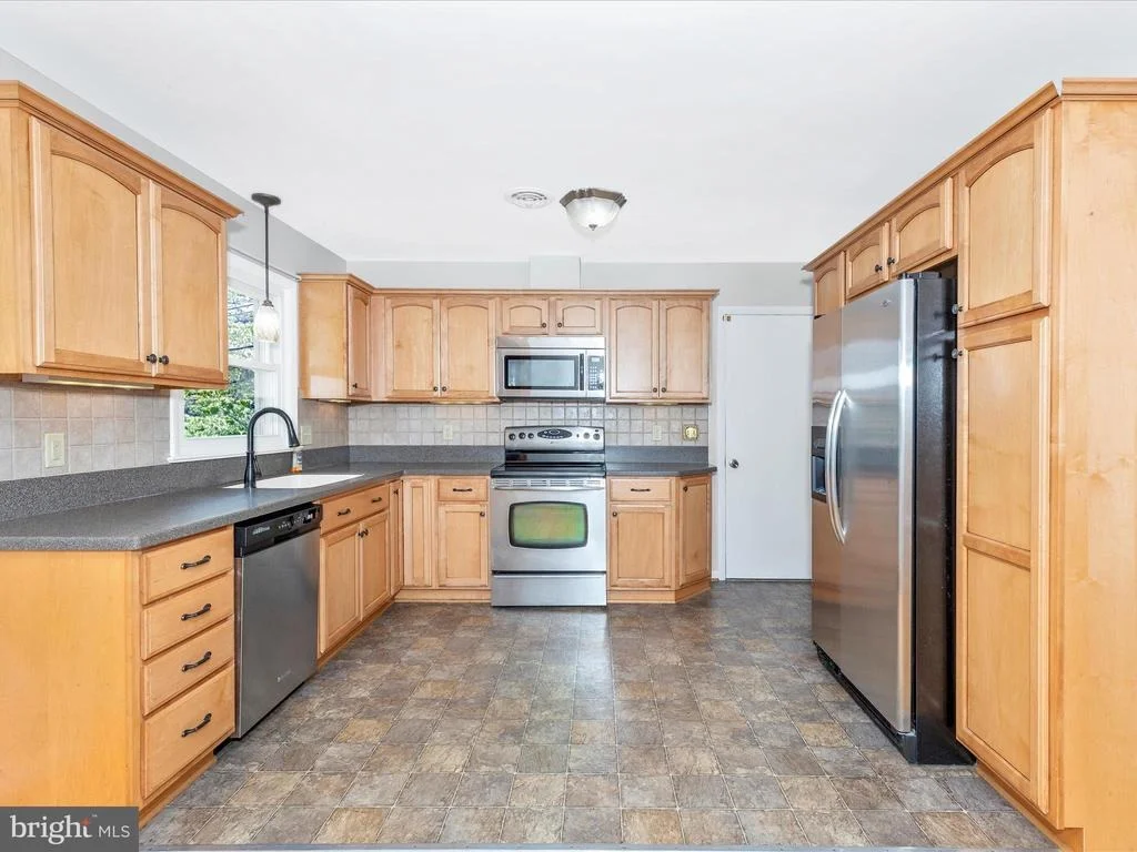 Photo of 22128 PIKESIDE DRIVE
