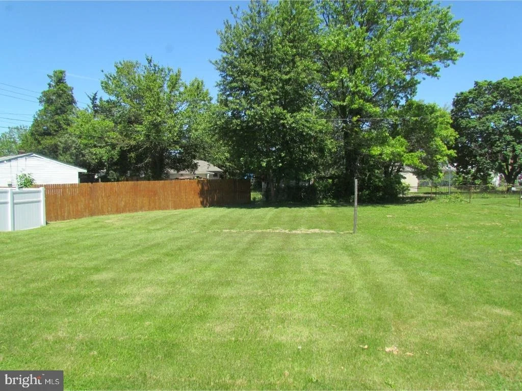 Photo of 731 RIVER ROAD