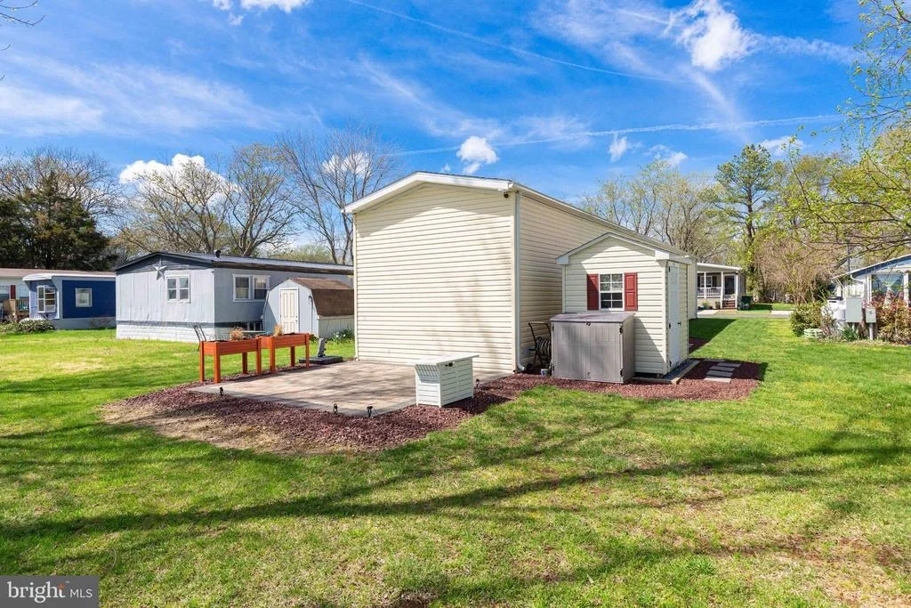 Photo of 31696 SIHAM ROAD