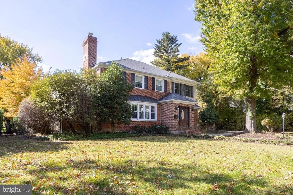Photo of 3306 LABYRINTH ROAD