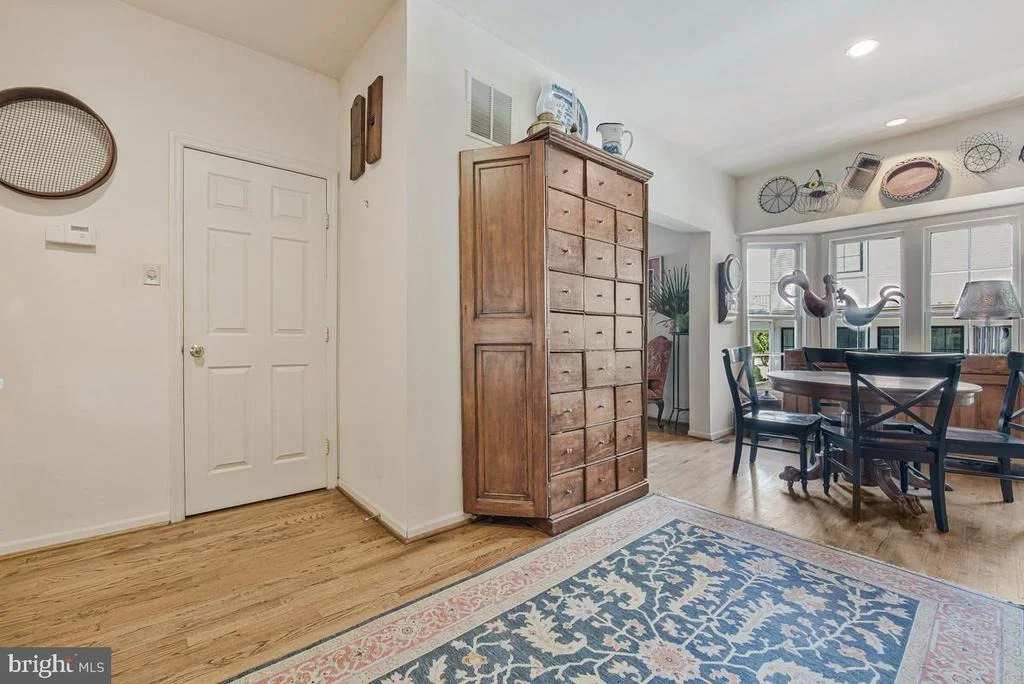Photo of 8929 COLESVILLE ROAD