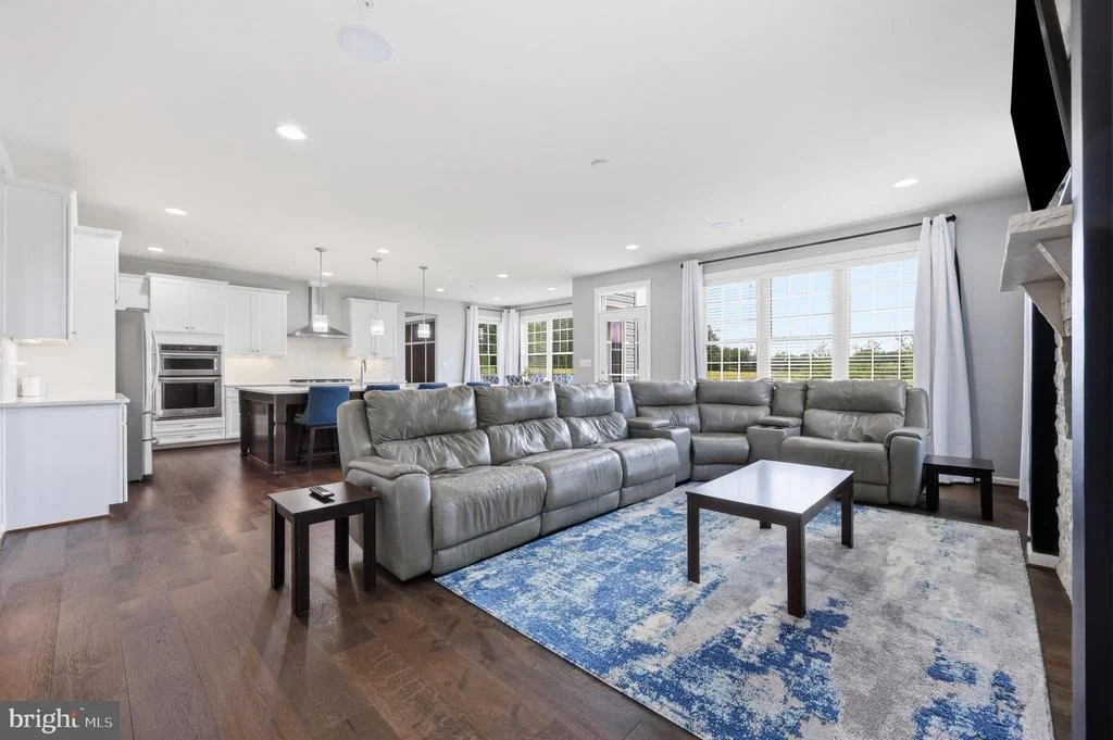 Photo of 4357 SHAMROCK DRIVE