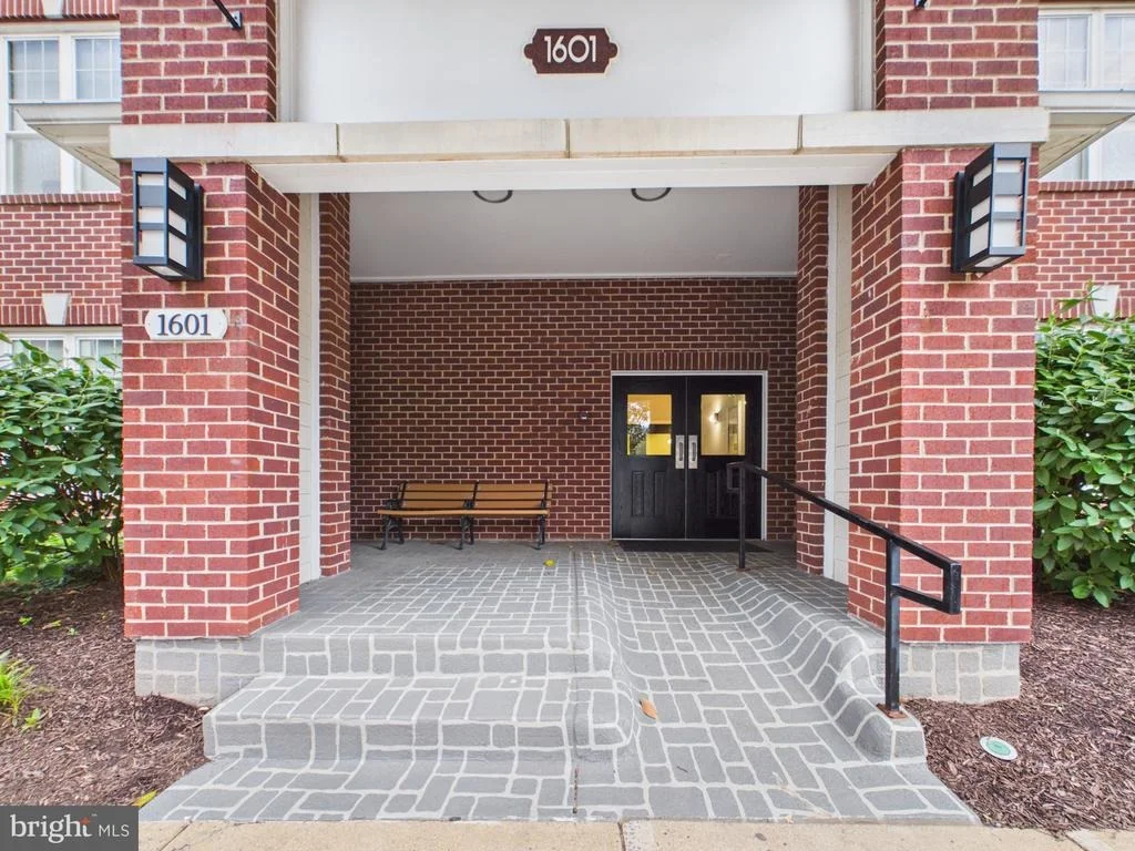 Photo of Unit 1307 at 1601 SPRING GATE DRIVE