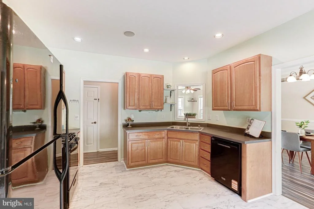 Photo of 409 INDIA DRIVE