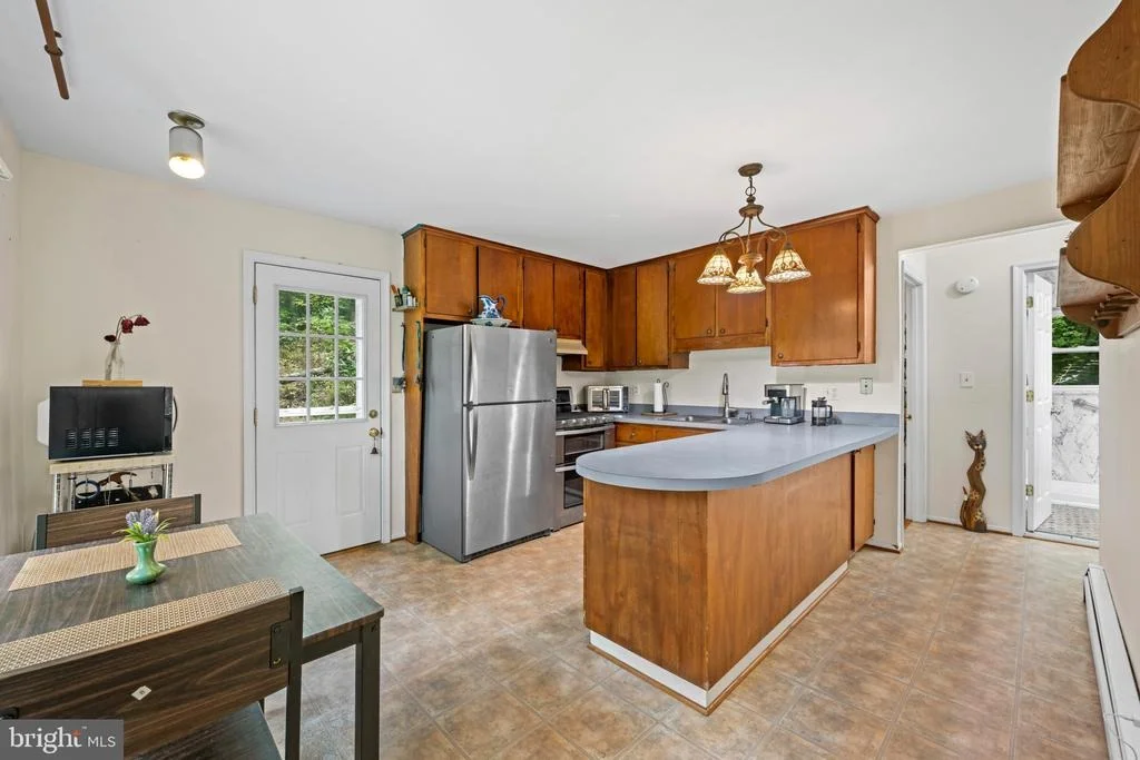 Photo of 502 SILVER RUN VALLEY ROAD