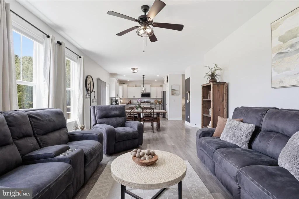 Photo of 9404 ROBERT E LEE DRIVE
