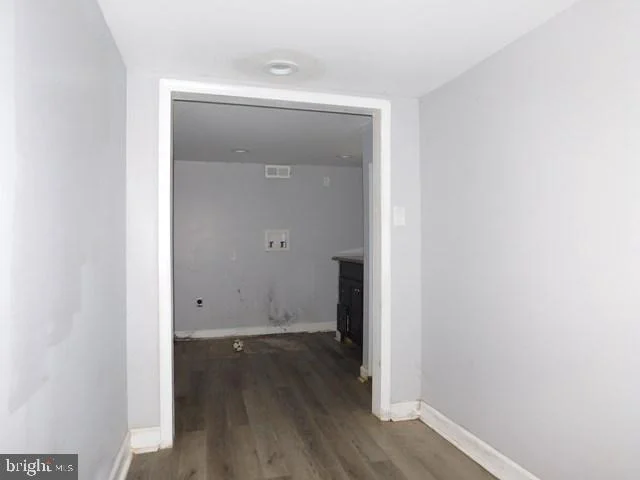 Photo of 4429 POWELL AVENUE