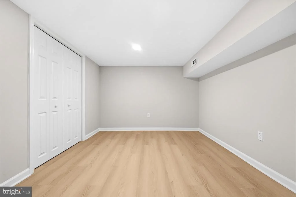 Photo of 303 67TH PLACE